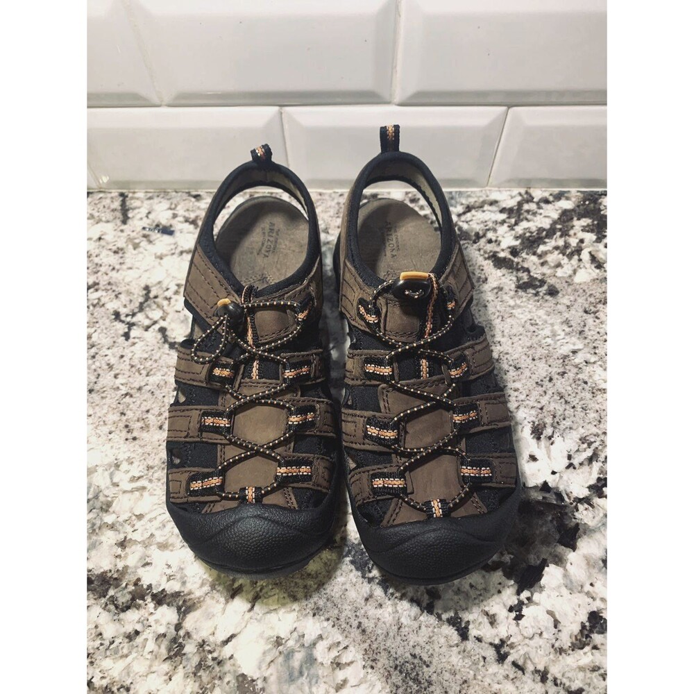 NWT Sandals